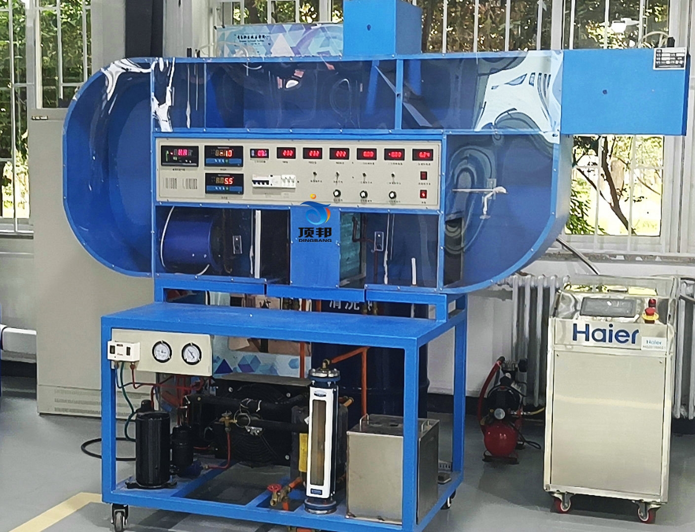 循環(huán)式空調(diào)過(guò)程實(shí)驗(yàn)平臺(tái)