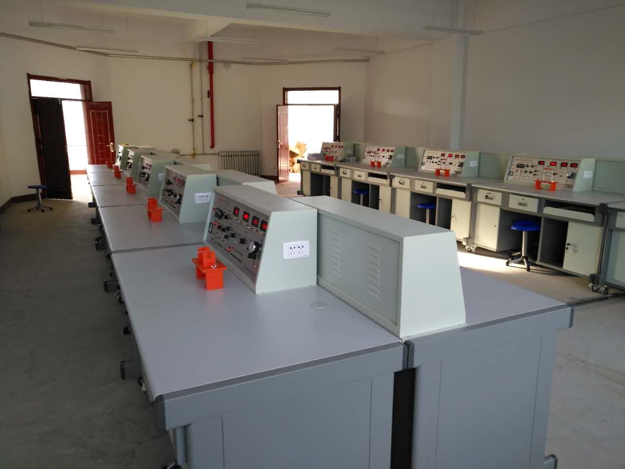 傳感器實(shí)驗(yàn)臺(tái)