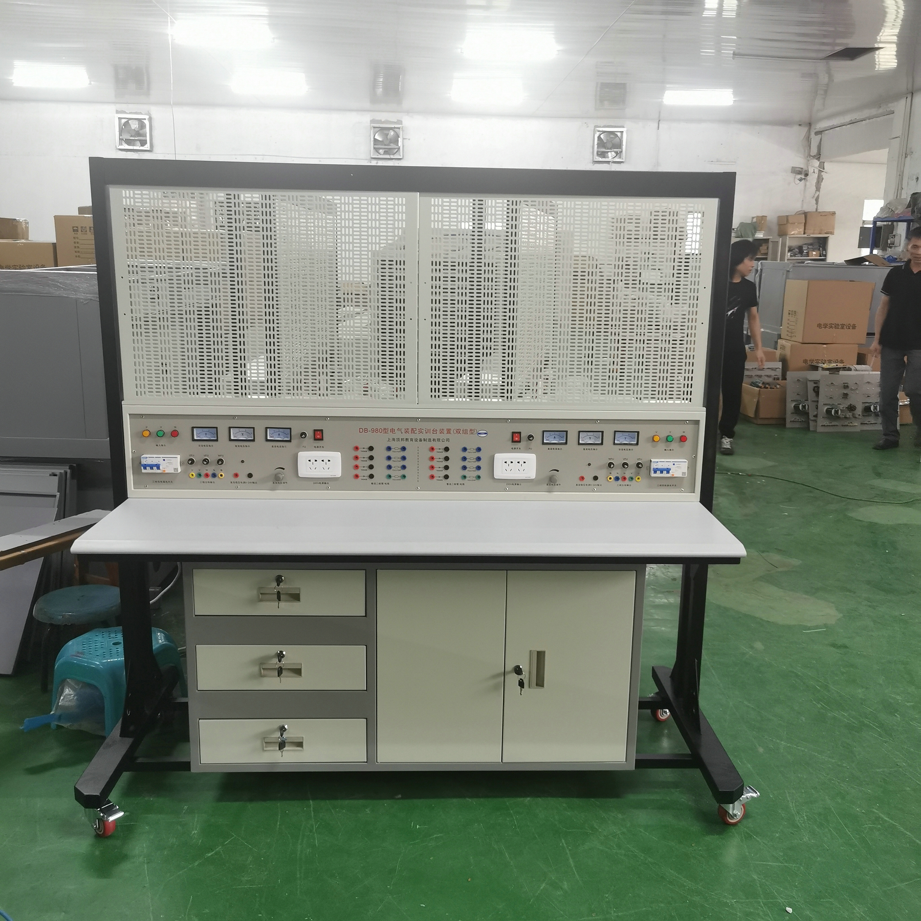 電氣裝配實訓(xùn)臺