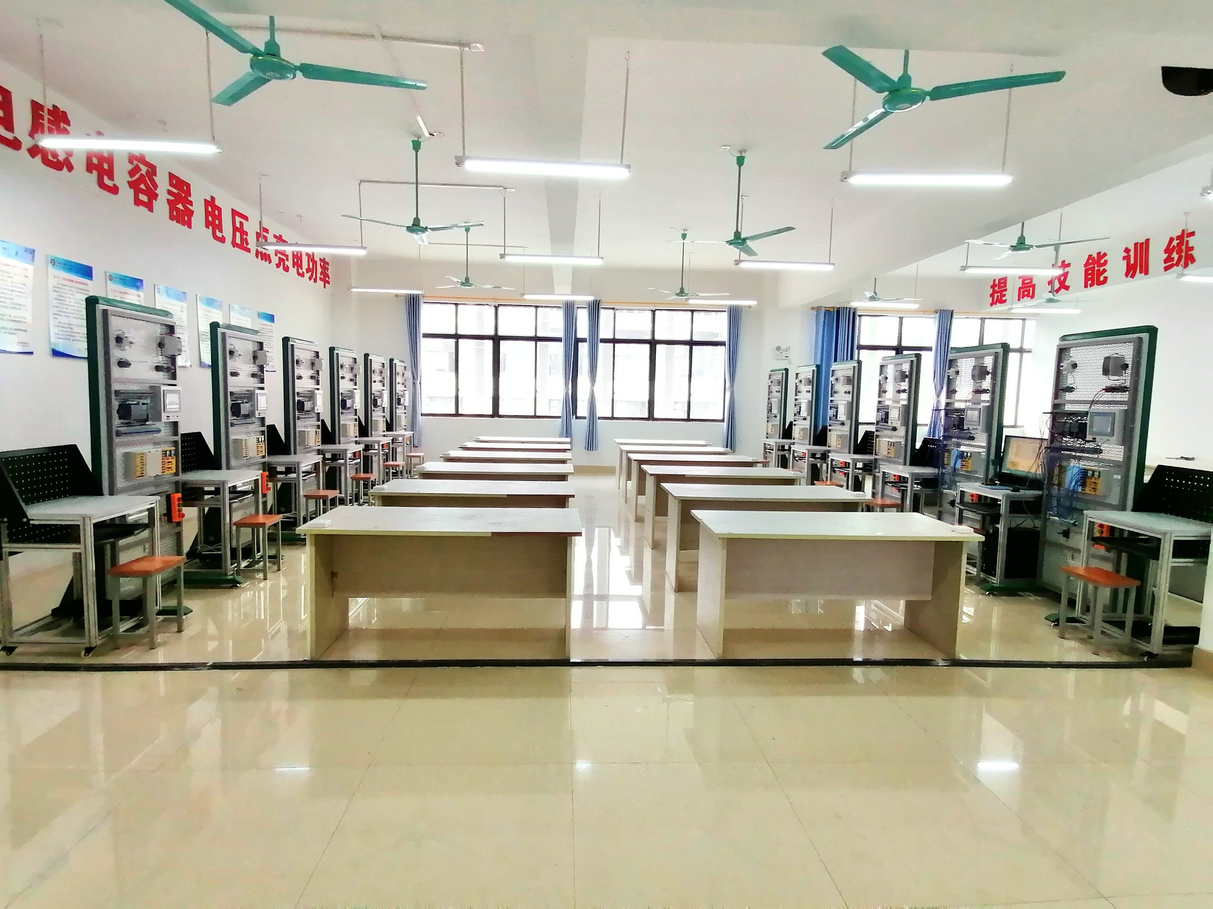 工業(yè)自動化網(wǎng)絡控制實訓平臺