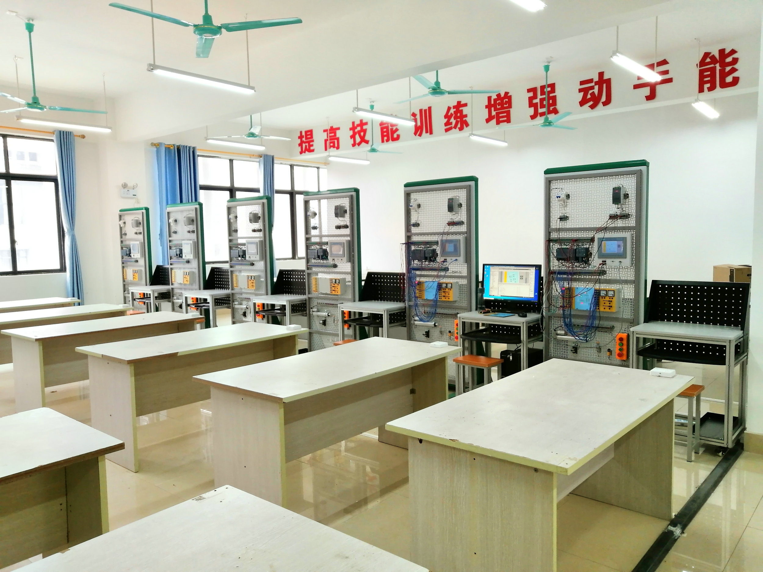 工業(yè)自動化網(wǎng)絡控制實訓平臺