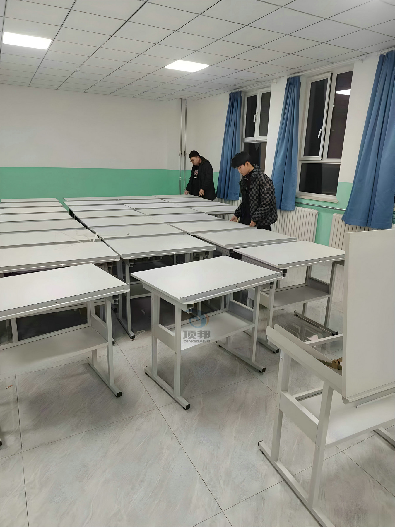 工程制圖實(shí)驗(yàn)室設(shè)備