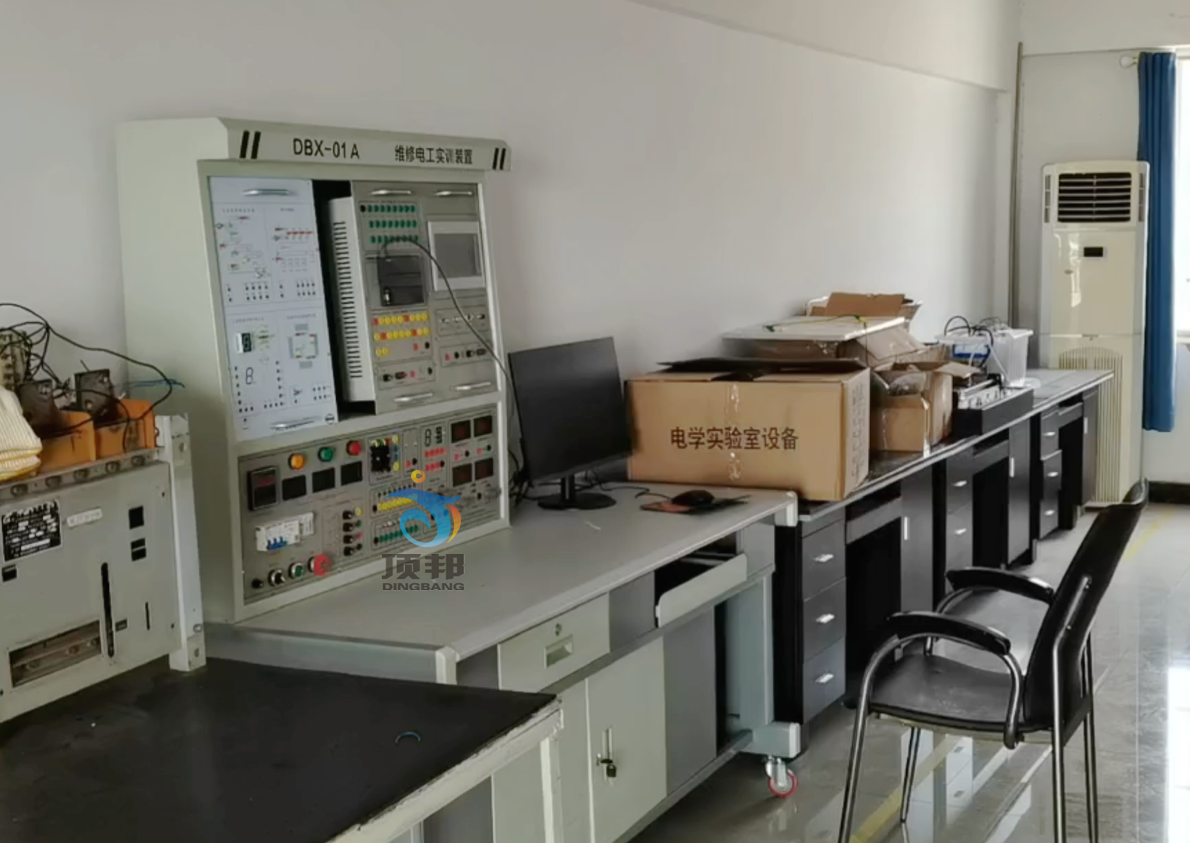 維修電工實訓(xùn)裝置