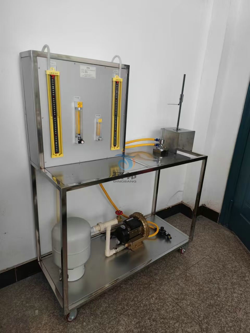 本生燈法測(cè)定火焰?zhèn)鞑ニ俣葘?shí)驗(yàn)臺(tái)