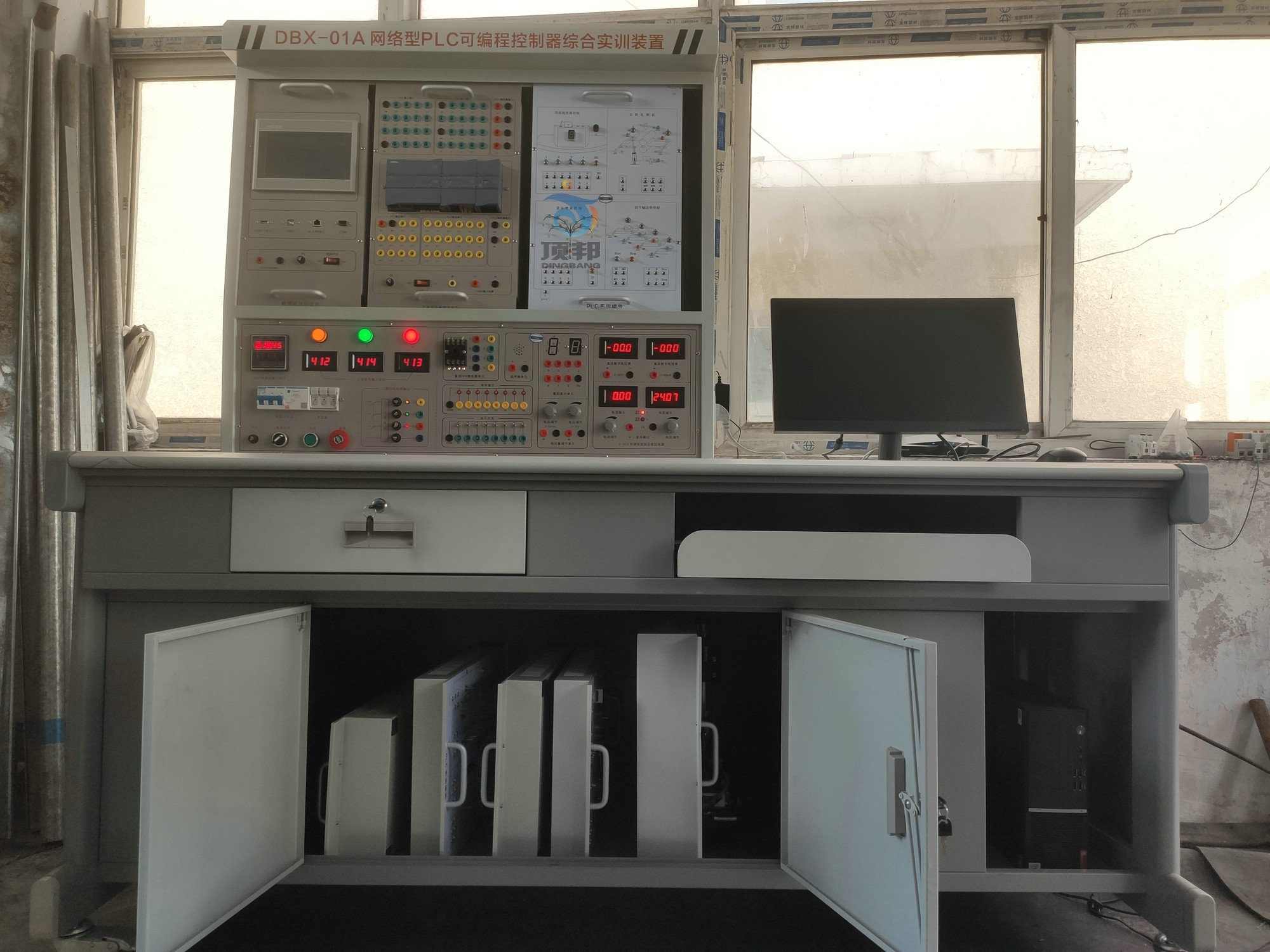 網(wǎng)絡型PLC可編程控制器綜合實訓裝置