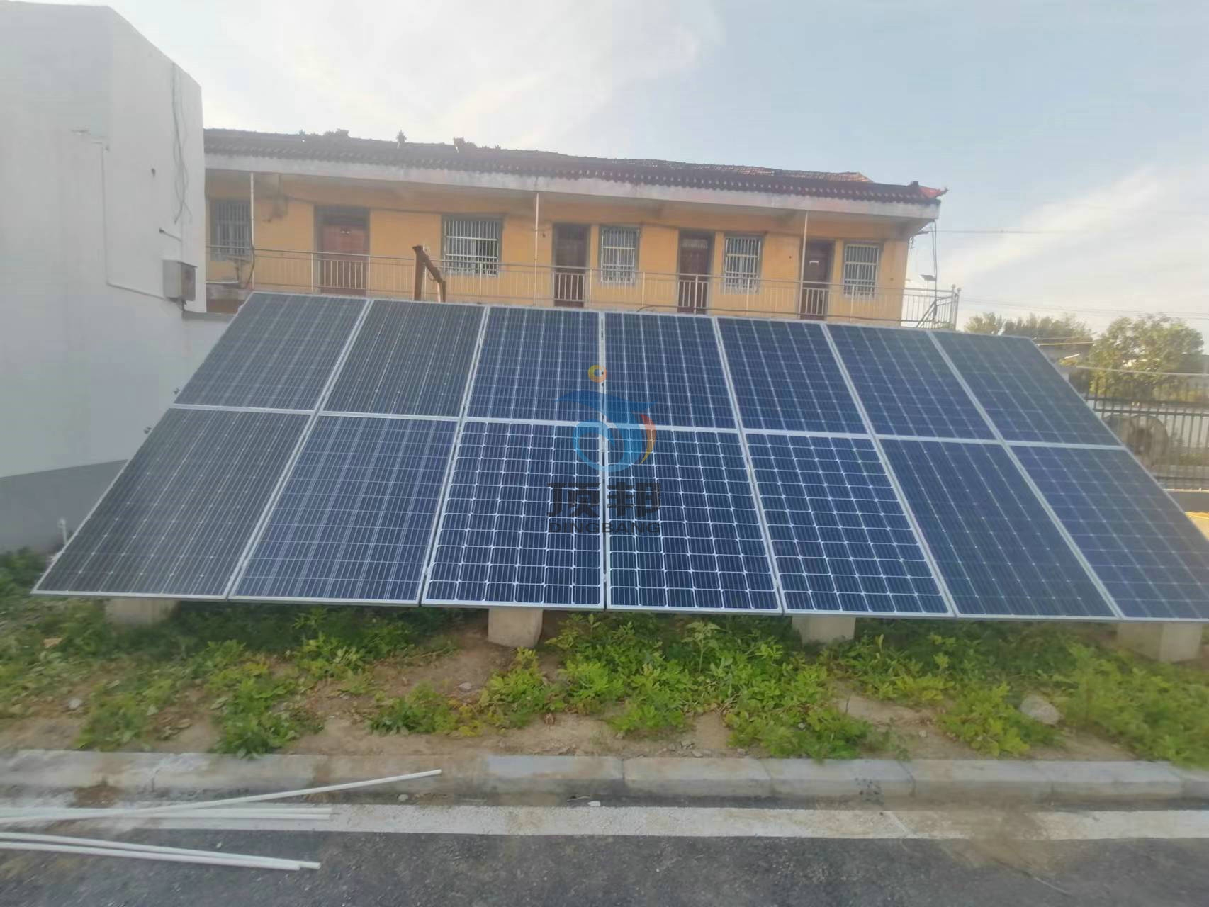 分布式光伏并網(wǎng)發(fā)電實訓裝置