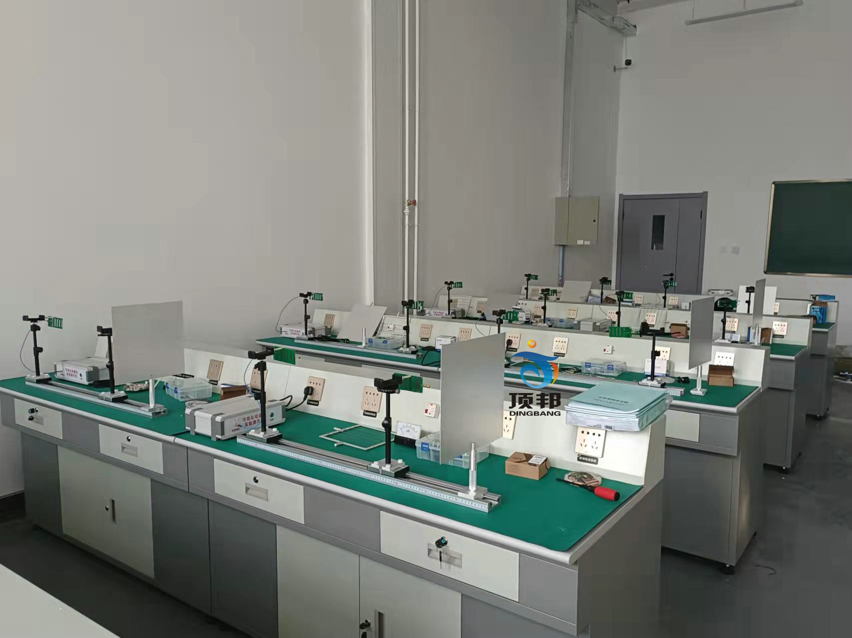 電磁場電磁波可視化教學(xué)實(shí)驗(yàn)系統(tǒng)